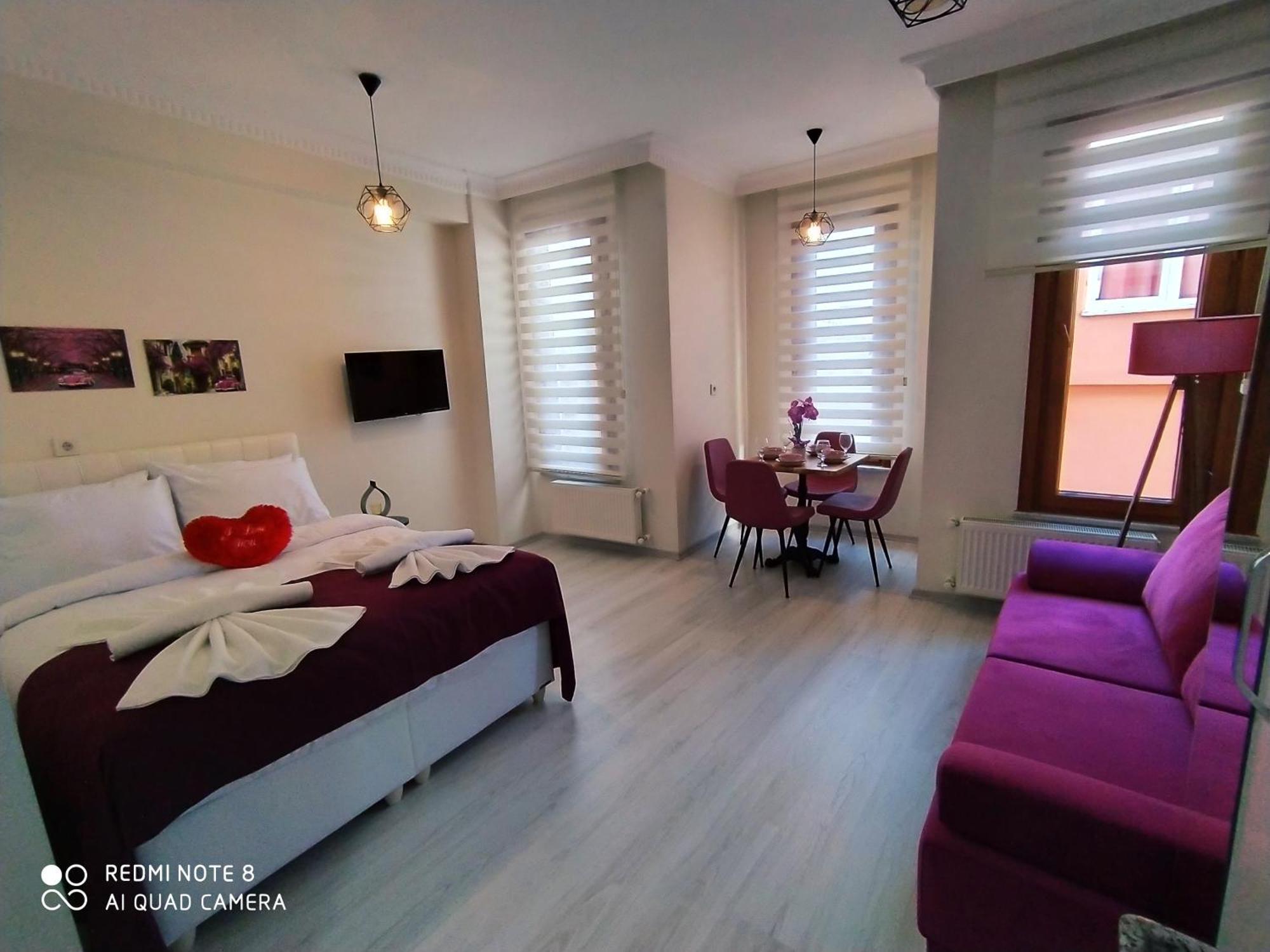Pera Colour House Aparthotel Istanbul Room photo